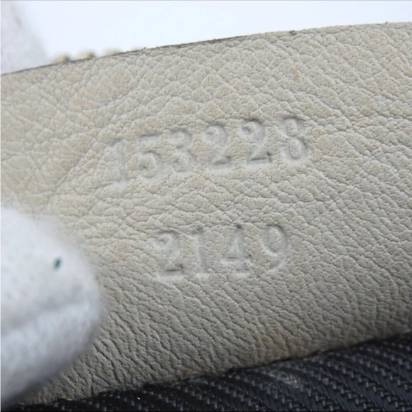 Authentic Gucci Beige pouch Women's Bag - Picture 7 of 16